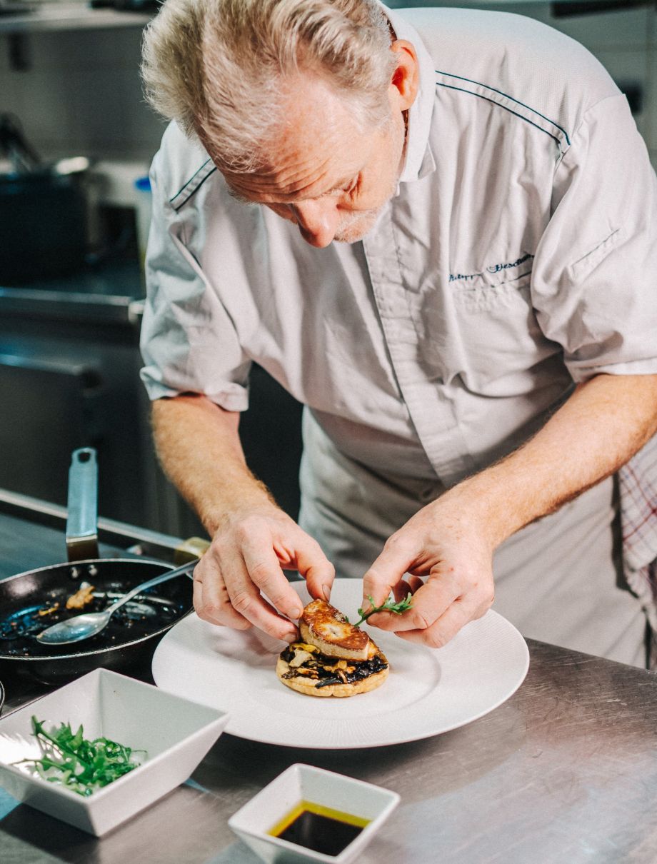 Le chef- Philippe Deschamps​ 1@2x